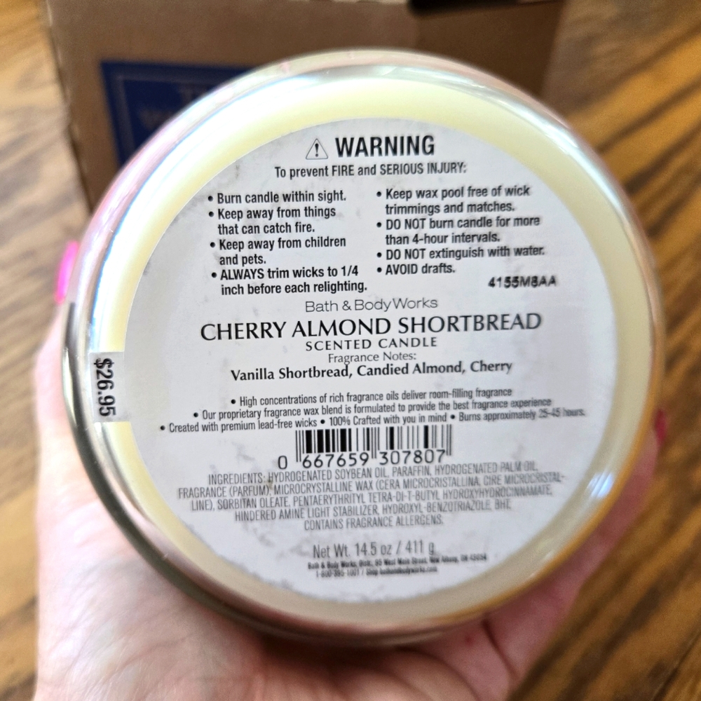 πBOGO 50%ππ―NWTβΌοΈ Bath & Body Works "Cherry Almond Shortbread" 3-wick Candle - Picture 9 of 10